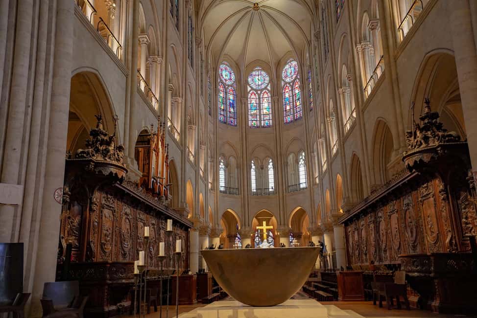 Paris: Notre-Dame Professional Guided Tour with Free Entry - West façade details: what you’ll be able to spot right away