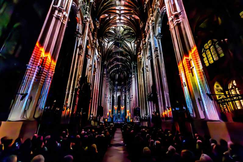 Paris: Nouveau spectacle Son et lumière - LUMINISCENCE - What Happens During the Show: Timing, Seating, and the Big Moment