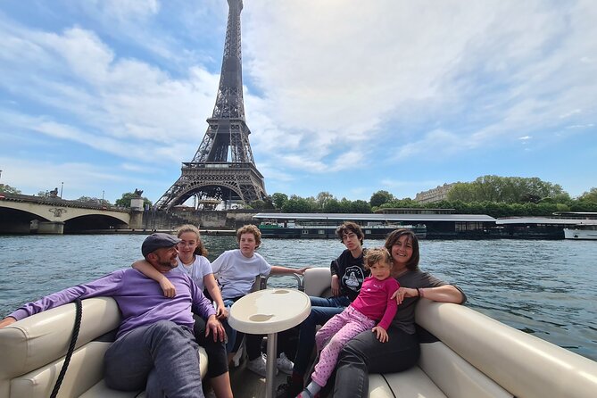 Paris on the Seine side: Magical private cruise - What the one-hour route actually includes