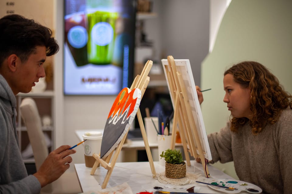 Paris : Painting experience in an art cafe - Choosing Your Drink: Part of the Plan, Not an Add-On