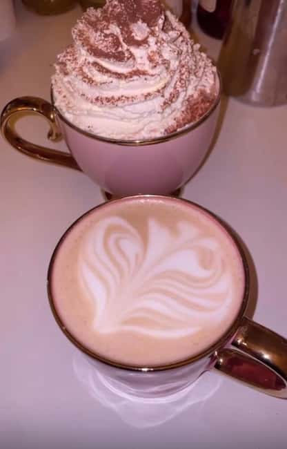 Paris : Painting experience in an art cafe - Best Fit: Who Will Enjoy This Most