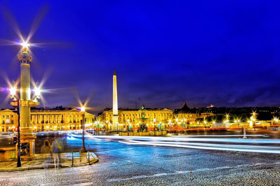 Paris: Panoramic Night Tour with Audio Guide and Host - Potential Downsides: When the Experience Feels More Like a Shuttle