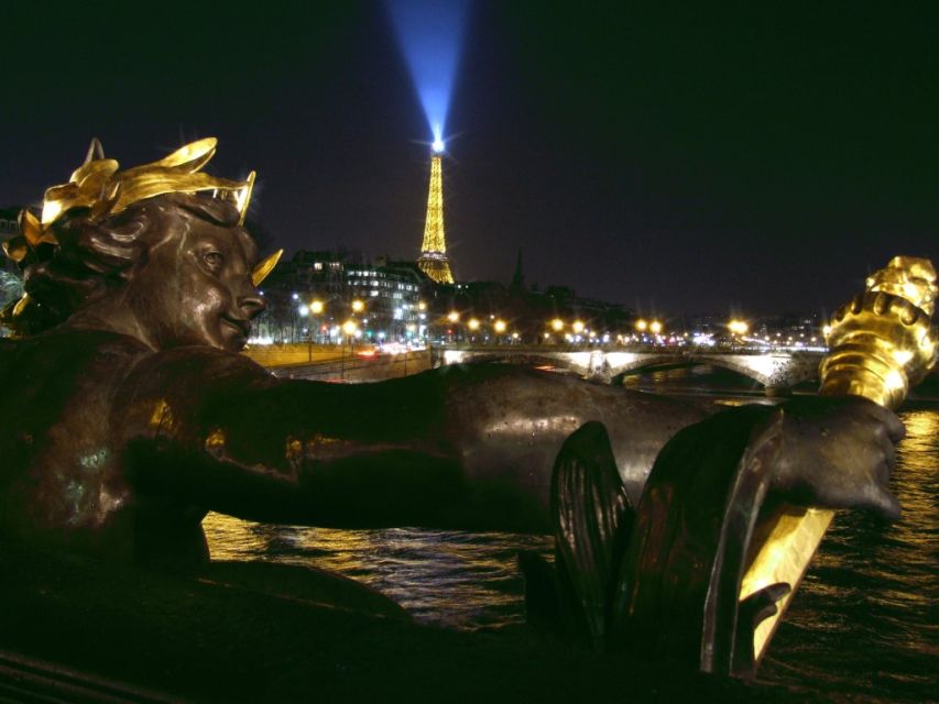Paris: Panoramic Night Tour with Audio Guide and Host - Meeting Point at Bir Hakeim: Start Here, Not Somewhere Else