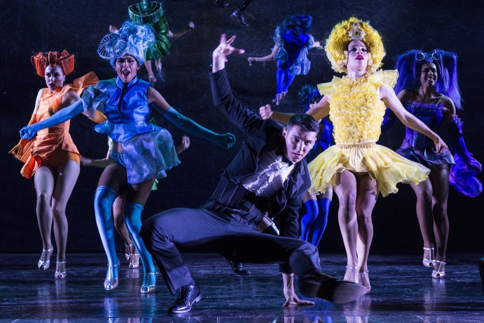 Paris: Paradis Latin Cabaret Show with Optional Champagne - Dress Code and Small Rules That Actually Matter