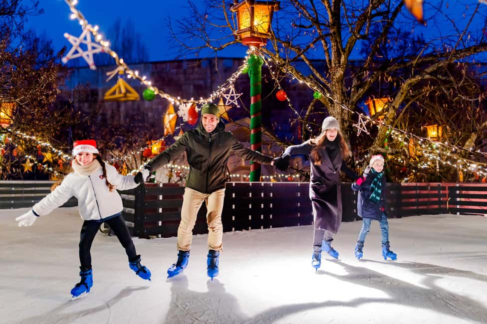 Paris: Parc Astérix 1-Day Ticket - Shows, zones, and pacing: make the day feel full, not frantic