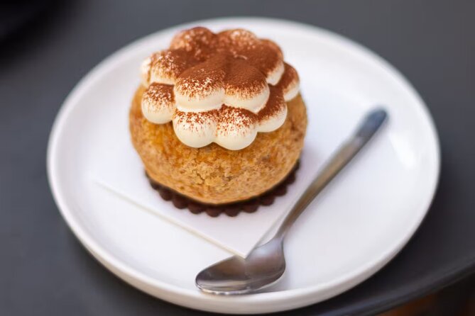 Paris: Pastries Food Tour in Le Marais with a Culinary School - Price and logistics: when $114.65 feels fair