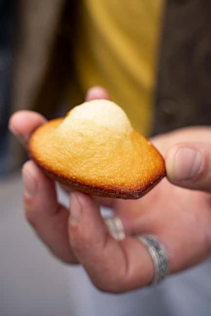 Paris: Pastries & Tragedies - A sweet tour of Montmartre - Pacing, comfort, and what to wear