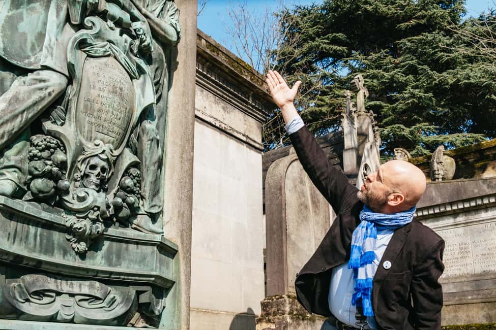 Paris: Pere Lachaise Cemetery Guided Tour - Key points before you go