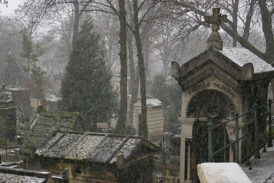 Paris: Père Lachaise Cemetery Guided Tour - 12 guests 2,5h - How the 2.5-hour walk actually works in practice