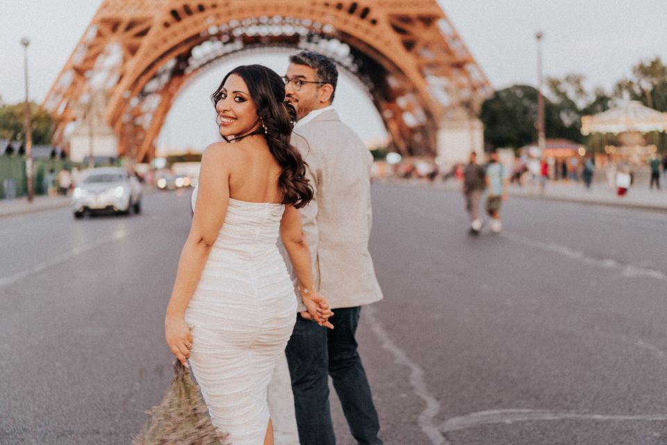 Paris: Photo Shoot with a Private Travel Photographer - Price and Value: $229 for Up to 6