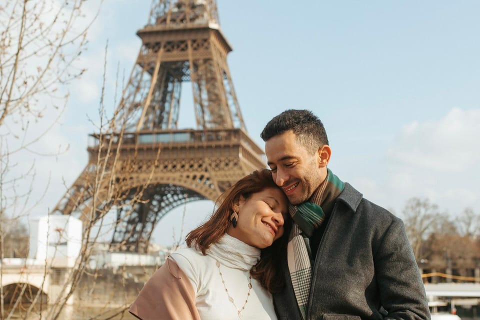 Paris: Photoshoot at the Eiffel Tower / Arc de Triomphe - What the Eiffel Tower option gives you