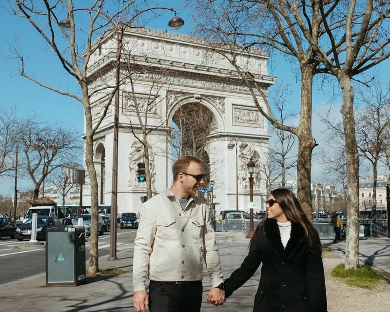 Paris: Photoshoot at the Eiffel Tower / Arc de Triomphe - Adding the Arc de Triomphe for contrast