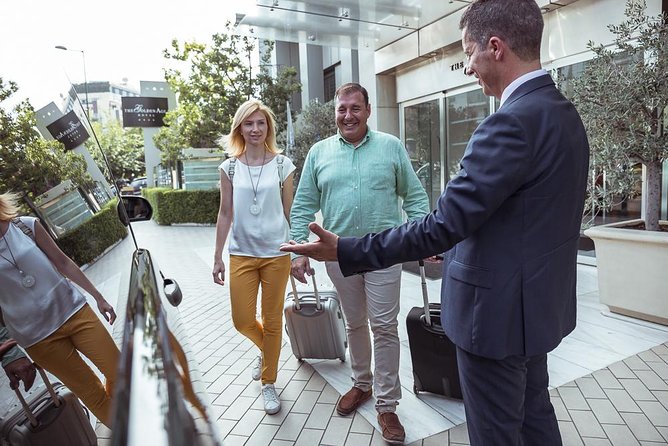 Paris Private Airport Transfer & City Sightseeing Tour - The 55-Minute Drive Into Paris: Stories While You Ride
