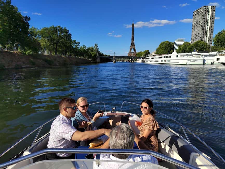 Paris Private Boat Seine River with Captain Guide - Notre Dame and Île de la Cité