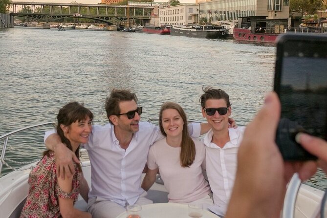 Paris Private Boat Tour with your own Captain Guide - Pont-Neuf, Paris’s oldest bridge