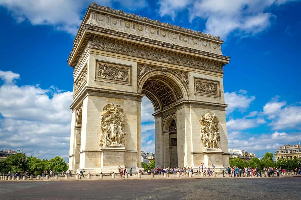 Paris: Private City Sightseeing Tour with Driver - Key points at a glance