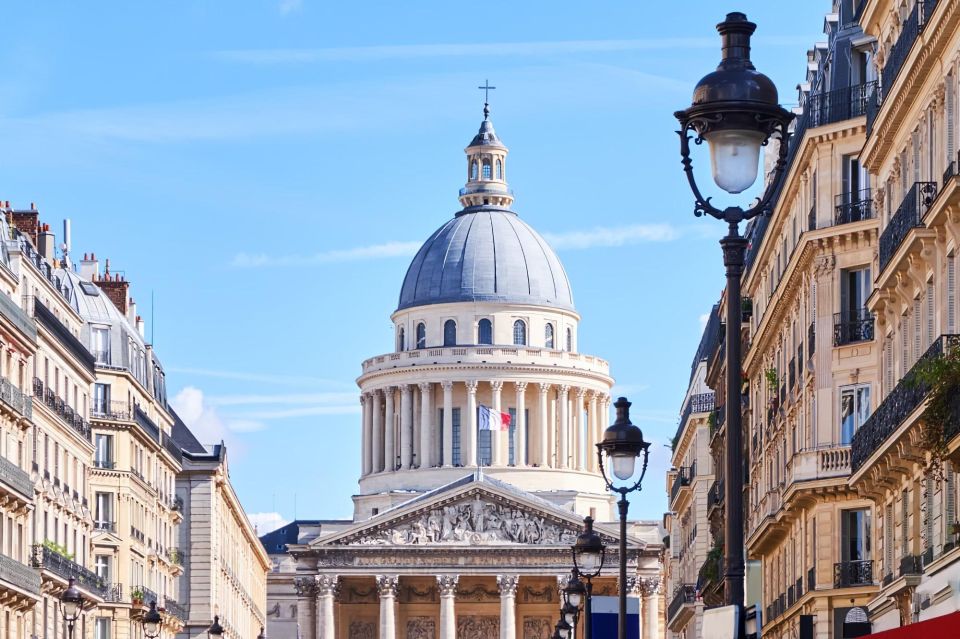 Paris: Private City Sightseeing Tour with Driver - The serious pickup concern