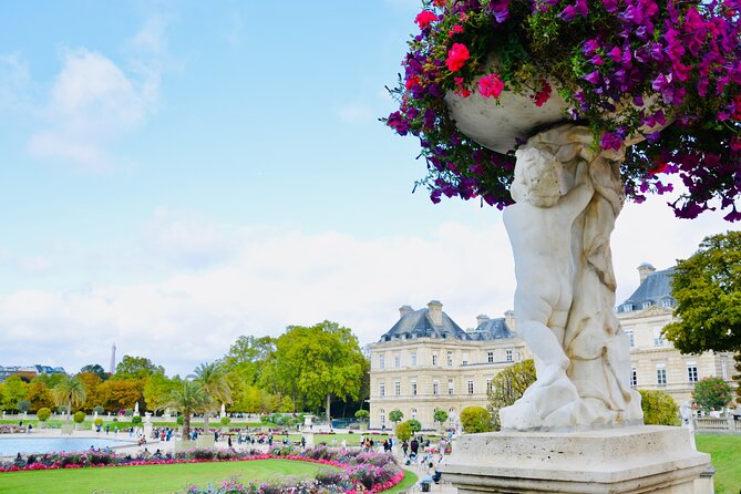 Paris: Private City Tour by Car with Driver and Guide - Key points to know before booking