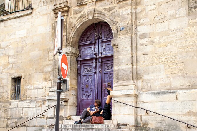 Paris Private Custom Tour: Half-Day Experience with a Local Guide - Pont Neuf: oldest bridge, flower market, and a hint of royal power