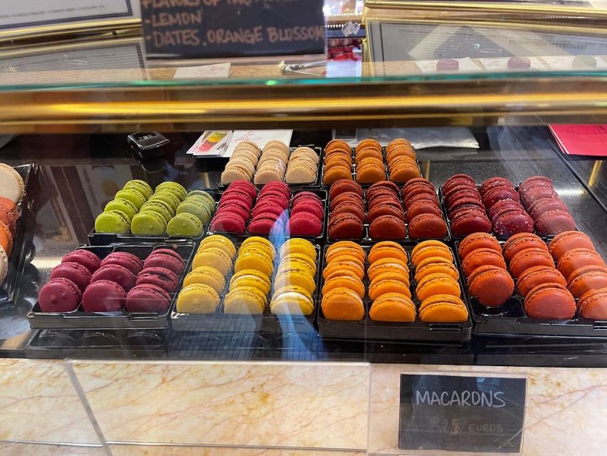Paris: Private Food Tour in Montmartre - Starting at Place Blanche, below the Montmartre hill