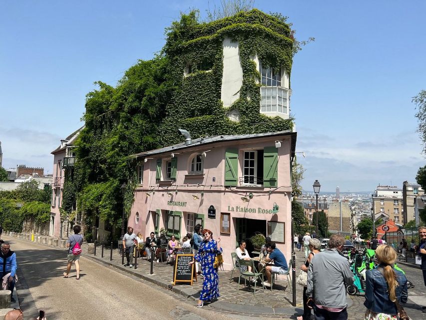 Paris: Private Food Tour in Montmartre - Cheese, wine, and charcuterie first