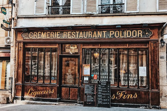 Paris Private Food Tour with your Friendly Local Guides - Berthillon ice cream at Pont Saint-Louis