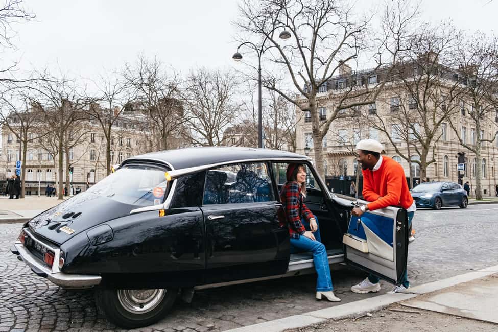 Paris: Private Guided City Tour in a Traction Avant or DS 21 - Along the Seine: Pont Alexandre III, Petit and Grand Palais