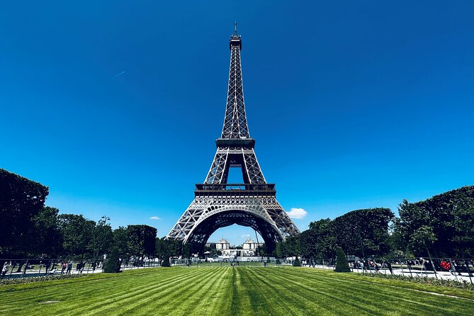 Paris Private Guided Layover Tours - What the Trocadéro Eiffel Tower stop feels like