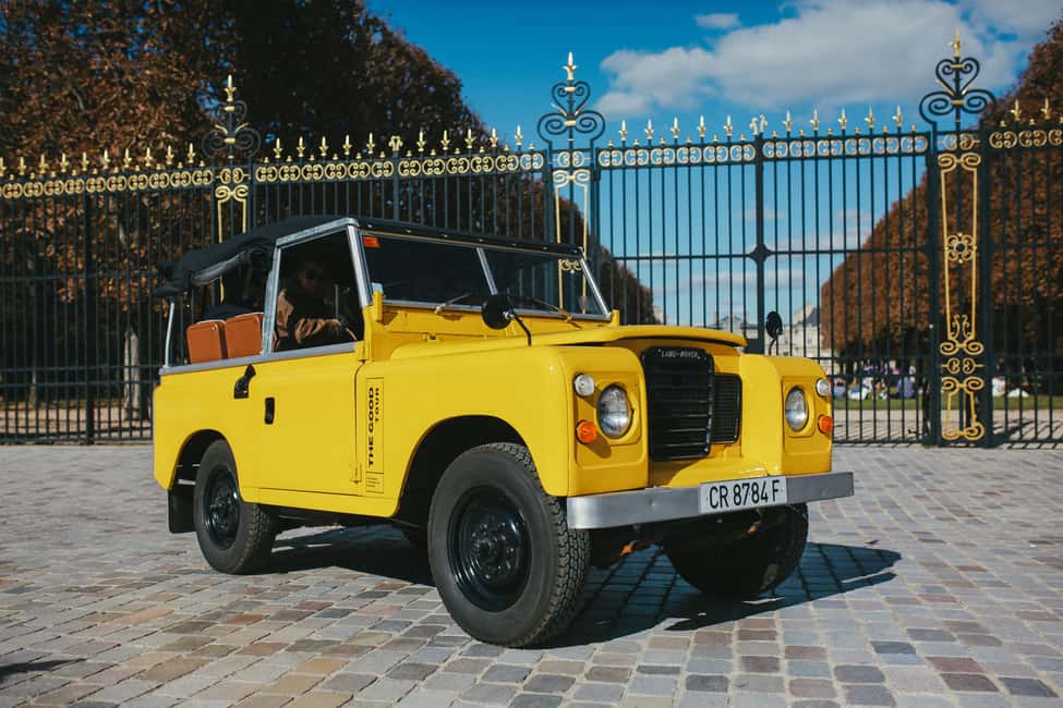 Paris: Private Guided Tour in a vintage Land Rover - Pickup, timing, and the small details that matter