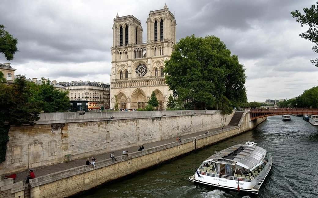 Paris: Private Layover Tour with Airport Pickup & Dropoff - Price, Timing, and Who Gets the Best Value