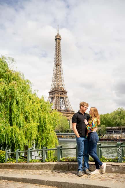 Paris: Private Photoshoot at the Eiffel Tower - Should you book this Eiffel Tower photoshoot?
