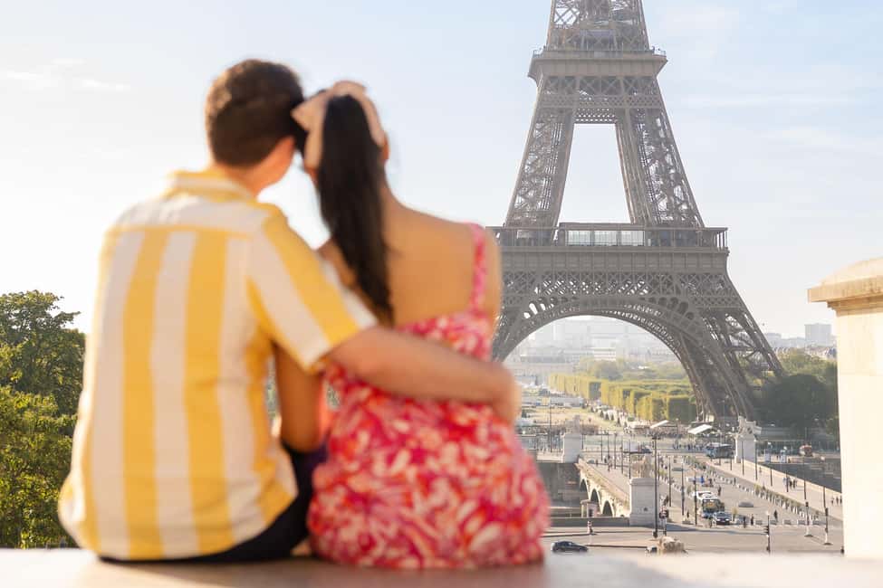 Paris: Private Photoshoot at the Eiffel Tower - Price and value: $41 per group up to 8 people