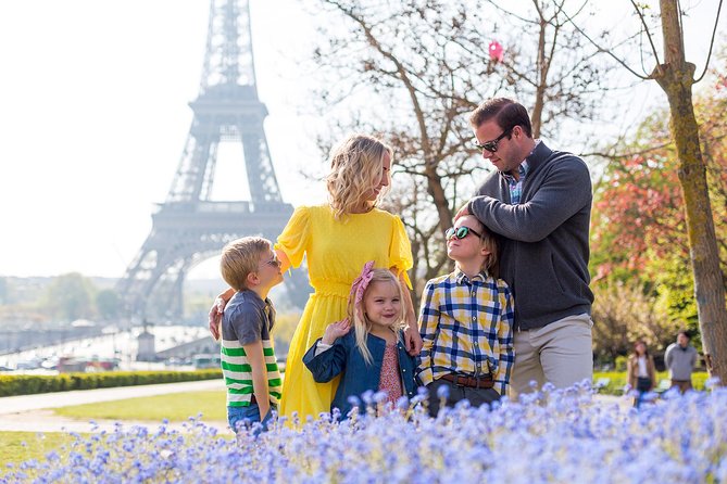 Paris Private Photoshoot Experience - A one-hour Eiffel Tower session with a clear game plan
