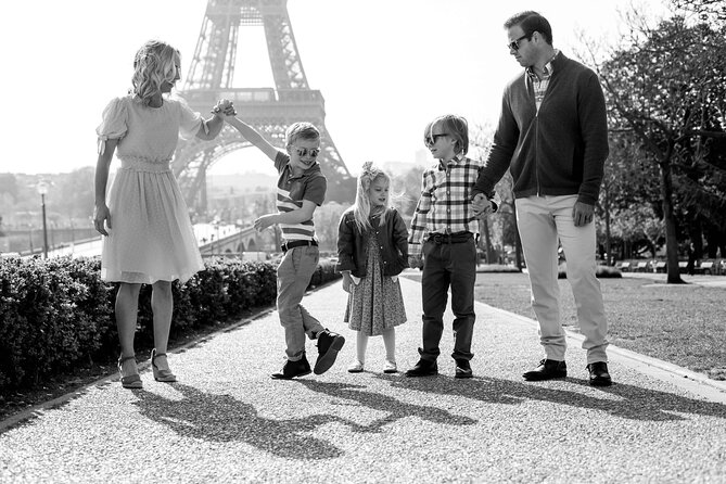 Paris Private Photoshoot Experience - Private attention works best for families and couples