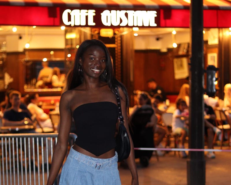 Paris: Private photoshoot with a Professional - Price, private groups, and overall value