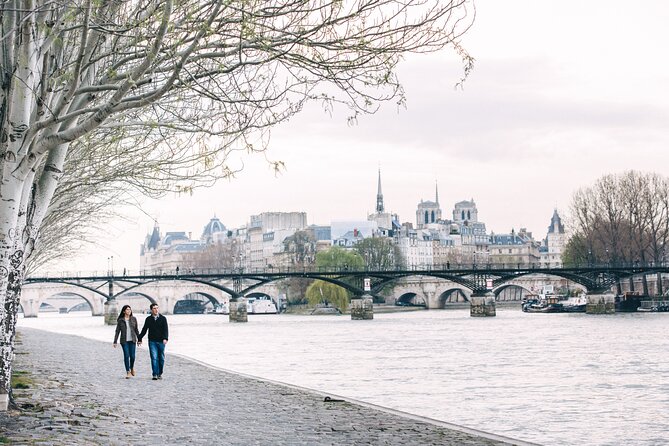 Paris - Private Photoshoot with a Top-Rated Local Photographer - Photographers Like Mary, Giuseppe, and Leo: What You’re Really Buying