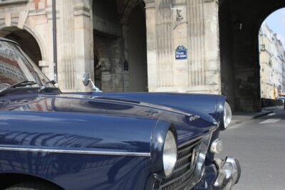 Paris Private Tour by Vintage Car with Wine Tasting - Place Dauphine and the first look at central Paris