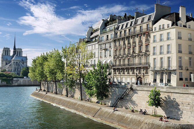 Paris Private Tour - Elegant and Luxury Tour Le Marais - Key points at a glance
