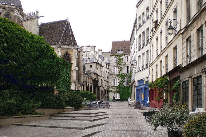 Paris Private Tour - Elegant and Luxury Tour Le Marais - How the food and sightseeing balance out