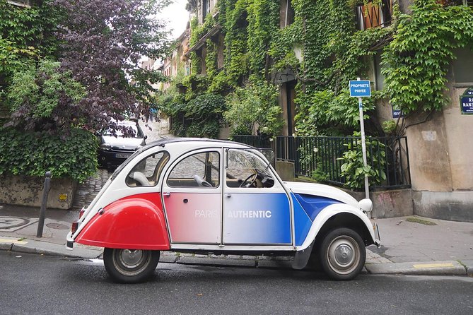 Paris Private Tour: Romantic Tour in a 2CV - Hotel pickup anywhere in Paris: the practical win