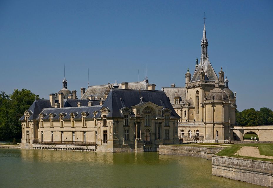 Paris: Private transfer Château Chantilly van 7 places 5H - What the 5-hour schedule really gives you