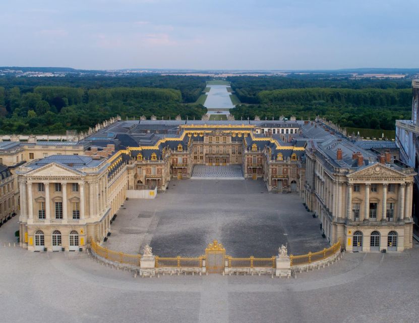 PARIS: Private transfer Château Versailles van 7 people 4H - Is $397 good value for your group?