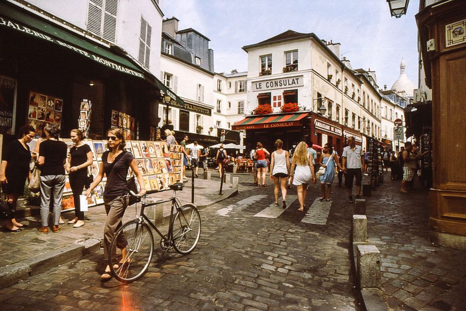 Paris: Private Walking Tour with a Local - Booking call: should you book this Paris local walking tour?
