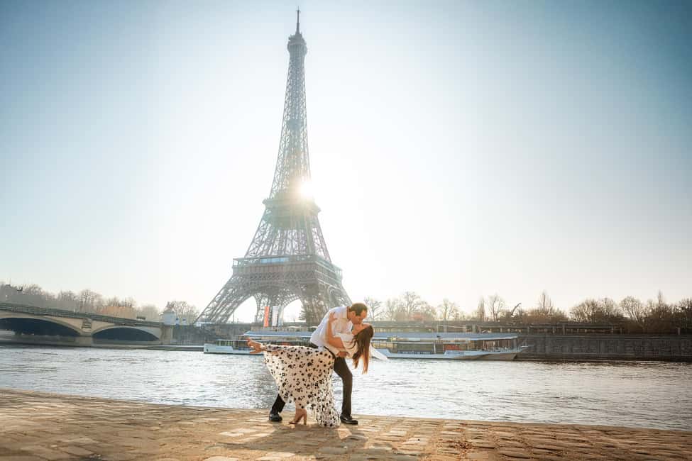 Paris: Professional Photoshoot with the Eiffel Tower - Should You Book It?