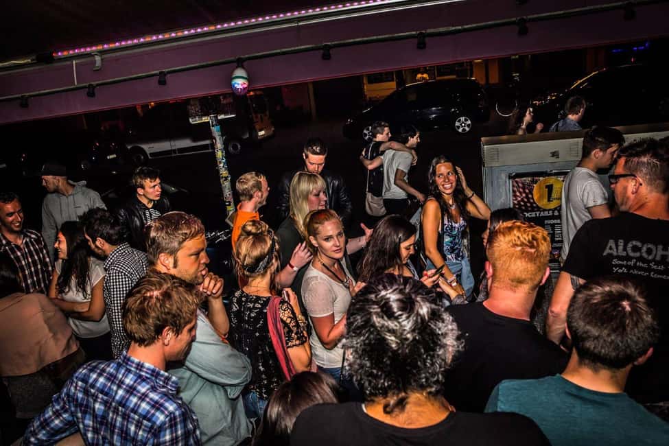 Paris: Pub Crawl with Shots and Nightclub Entry - Nightclub Entry: Skip the Line, Then Dance