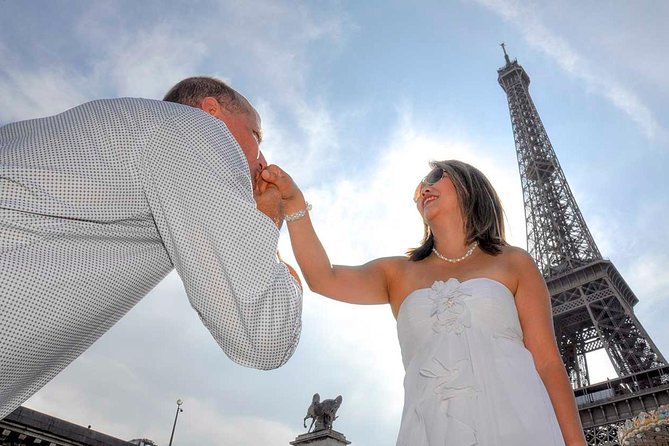 Paris Renew Your Wedding Vows Experience with Professional Photographer - How the Ceremony Works (Celebrant, Rings, and Guest Limits)
