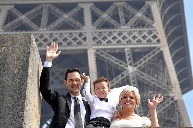 Paris Renew Your Wedding Vows Experience with Professional Photographer - Photo Delivery and the Optional 15–30 Minute HD Video Montage
