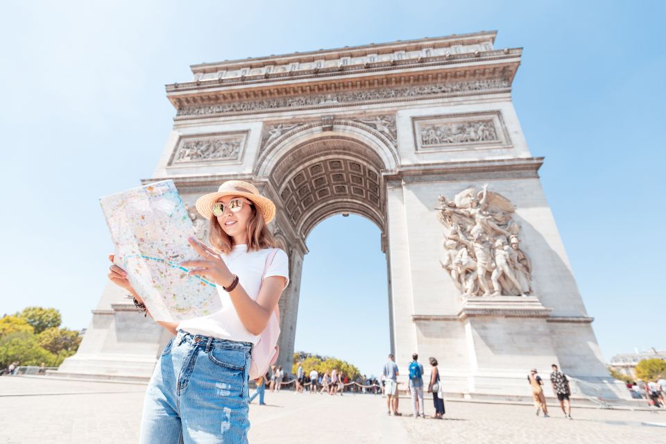 Paris's Old Town and Top 10 Sights Private Car Tour - Who should choose this private tour