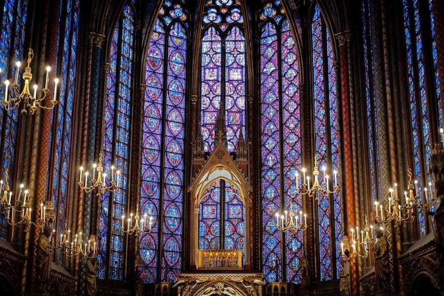 Paris: Sainte-Chapelle, Conciergerie, Notre Dame Guided Tour - Walking Île de la Cité: the island as a “before” story