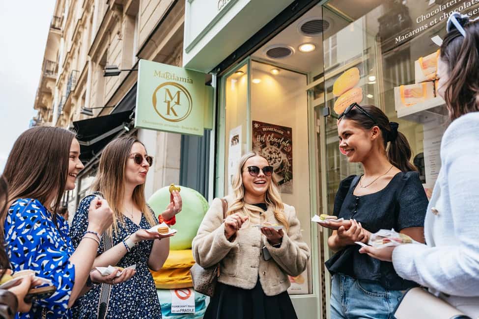 Paris: Seine Cruise and Macaron Tasting by the Eiffel Tower - A one-hour Seine cruise that actually fits your day